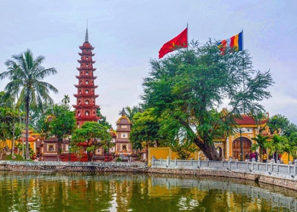 pagode-mais-lindo-hanói-vietnam-tran-quoc