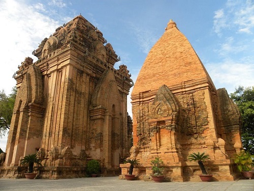 tours-po-nagar-hinduismo-en-Vietnam