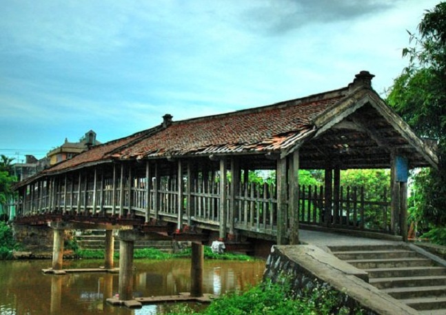 el-tradicional-ninh-binh-puente-fotos-halong-terrestre