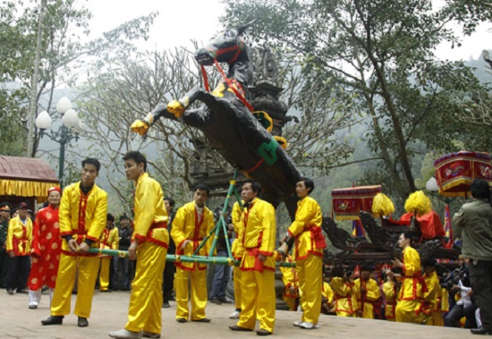 Festival de Giong