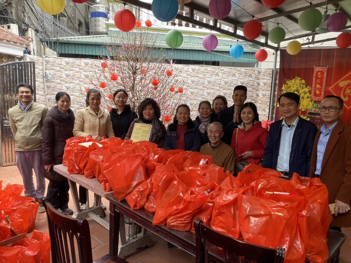 charite a hoptital ha dong hanoi5 Oferecer presentes do Tet no Lunar New Year 2023