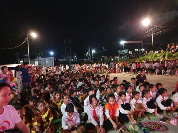 el programa del festival del medio otono a bac kan1 Organizar a festa do meio do outono e a inauguração da ponte humanitária Nam Duay