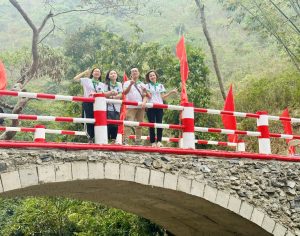 inauguracion del puente en cao bang1 1