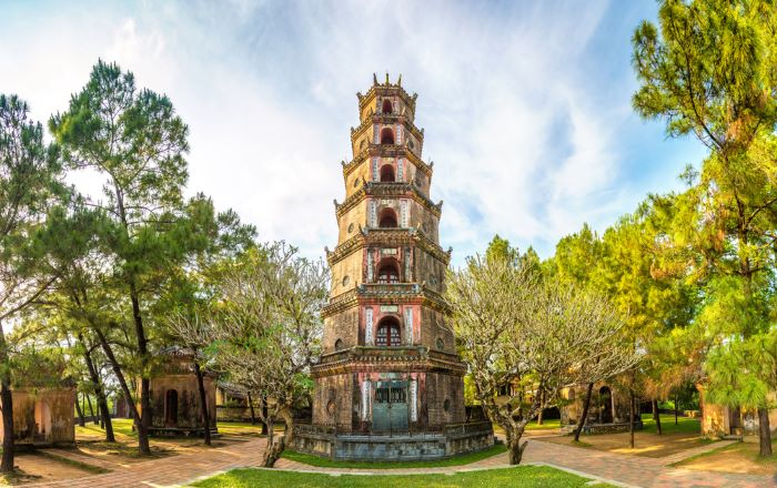 pagode thien mu 1 vietnam viagem
