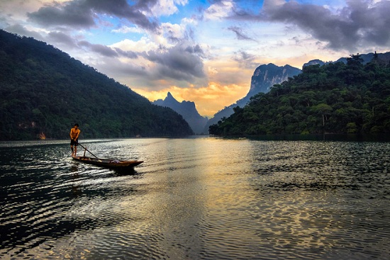 beau-lac-ba-be-vietnam