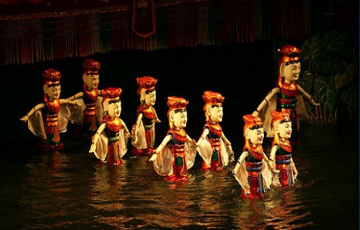 des-marionnettes-sur-l-eau-hanoi