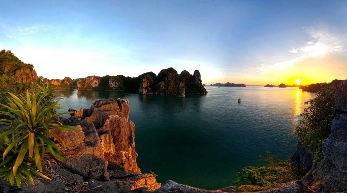 halong-baie-superbe-vue