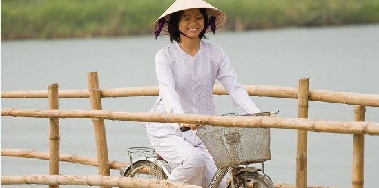 jeune-fille-hoian