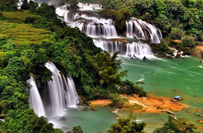 belle-chute-d-eau-cao-bang-vietnam