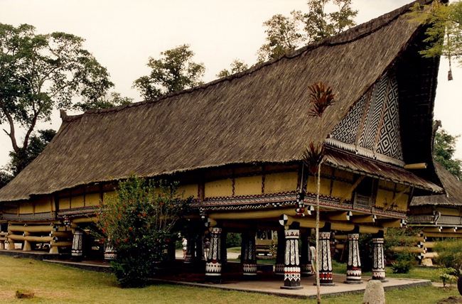 maison-sur-pilotis-dak-lak-vietnam